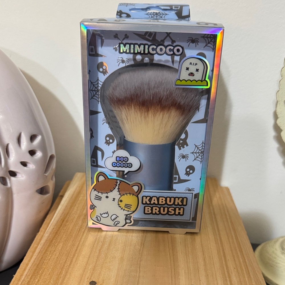 Blue Kabuki Brush